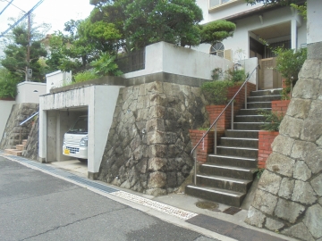 厄介な植木の撤去から