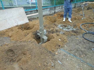 天然砕石パイル工法で地盤改良します