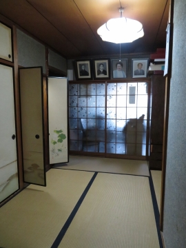 鉄骨造を自然あふれるくつろぎの部屋に