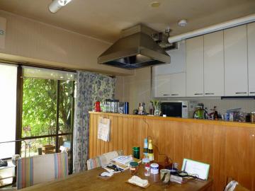 カシスジュースと床ヒノキ