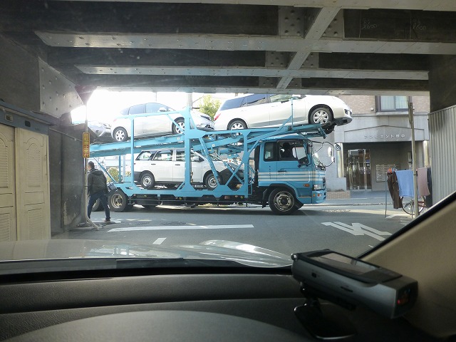 それは無理でっせ