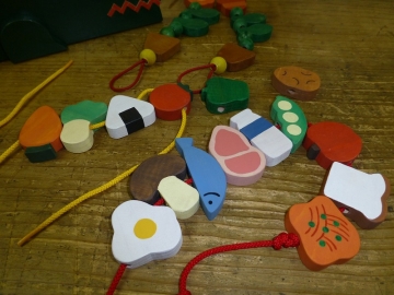 スギ・ヒノキの手づくりおもちゃ