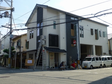 鉄道警報機のある家