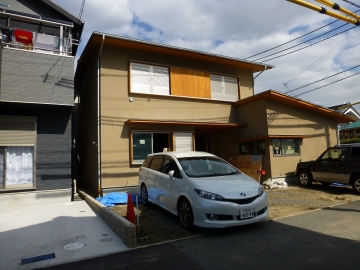 室内に木摺り下地壁