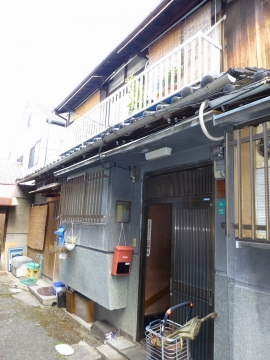 昭和を生きたヒノキの敷居