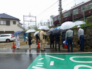 石垣が崩れてます