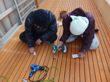 どんぐり保育園のウッドデッキ